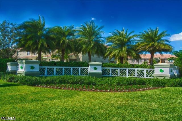 3733 Crofton CT, Fort Myers, FL 33916