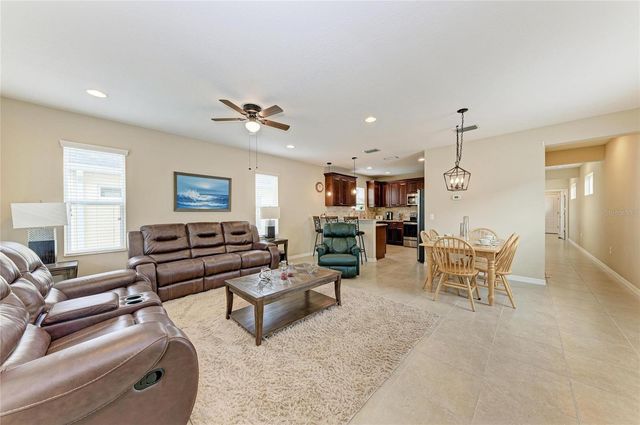 12662 SHIMMERING OAK CIRCLE, Venice, FL 34293