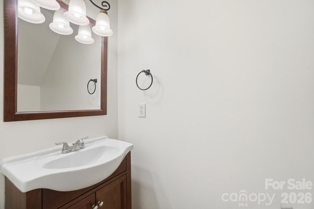 8422 Chaceview Court, Charlotte, NC 28269