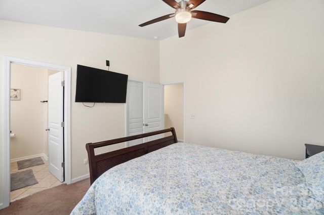 8422 Chaceview Court, Charlotte, NC 28269