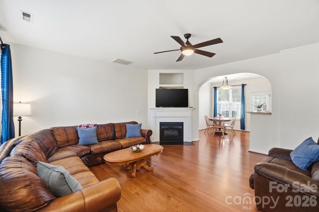 8422 Chaceview Court, Charlotte, NC 28269