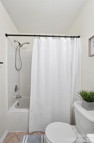 8422 Chaceview Court, Charlotte, NC 28269