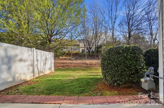 8422 Chaceview Court, Charlotte, NC 28269