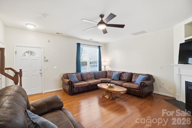 8422 Chaceview Court, Charlotte, NC 28269