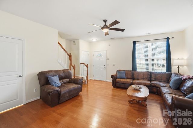 8422 Chaceview Court, Charlotte, NC 28269