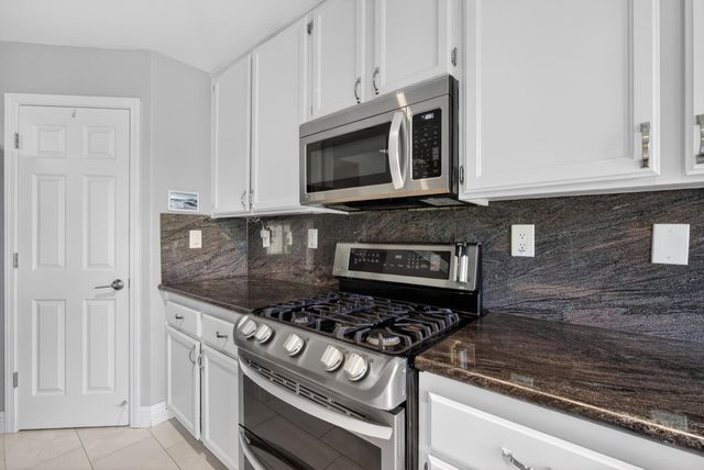 2656 Maybrook Dr, Sacramento, CA 95835