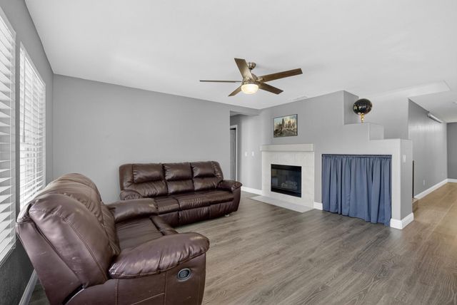 2656 Maybrook Dr, Sacramento, CA 95835