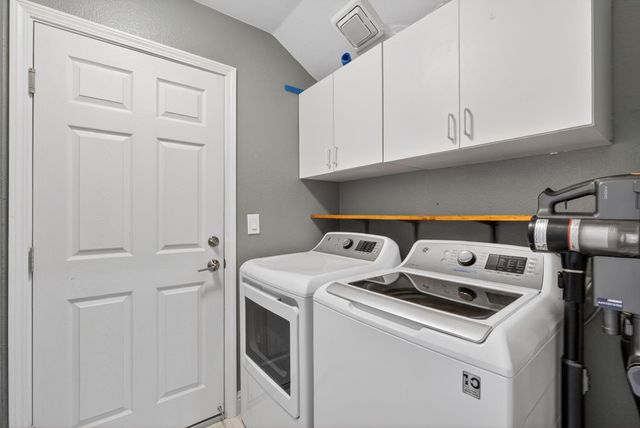 2656 Maybrook Dr, Sacramento, CA 95835