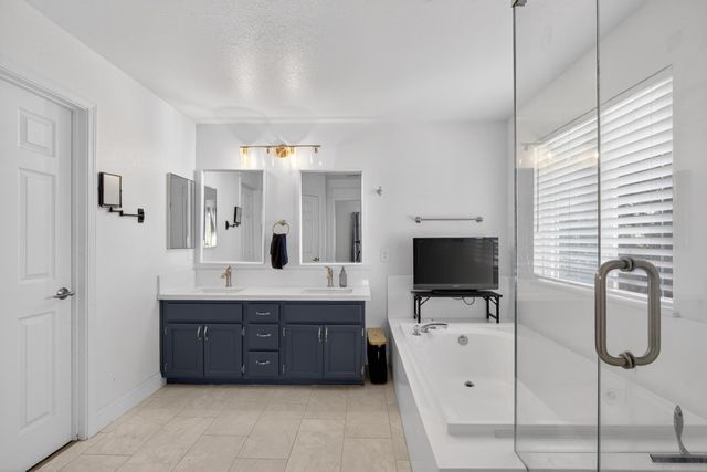 2656 Maybrook Dr, Sacramento, CA 95835