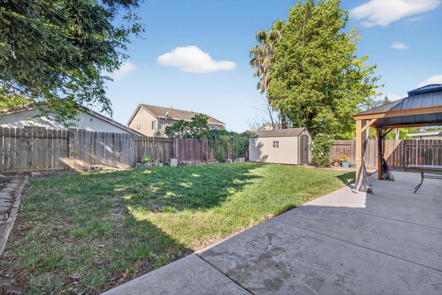 2656 Maybrook Dr, Sacramento, CA 95835