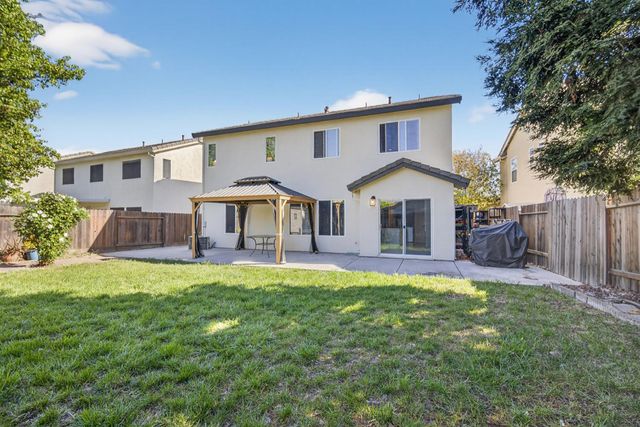 2656 Maybrook Dr, Sacramento, CA 95835