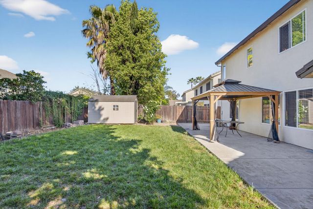 2656 Maybrook Dr, Sacramento, CA 95835