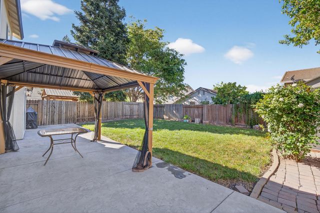 2656 Maybrook Dr, Sacramento, CA 95835