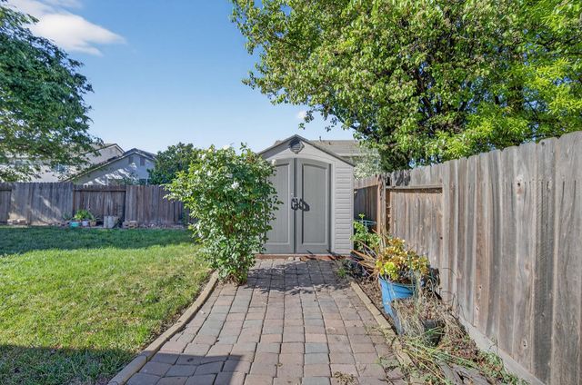 2656 Maybrook Dr, Sacramento, CA 95835