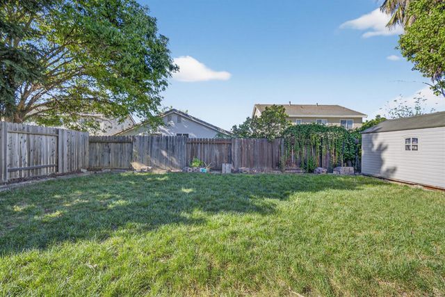2656 Maybrook Dr, Sacramento, CA 95835