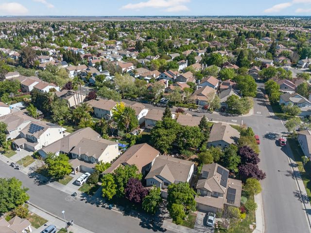 2656 Maybrook Dr, Sacramento, CA 95835