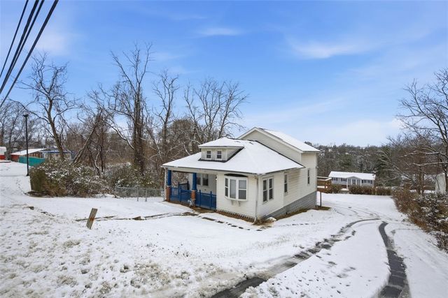 1562 4th Street, Carroll Twp, PA 15063