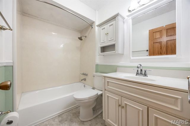 328 Veach Drive, Fairview Heights, IL 62208
