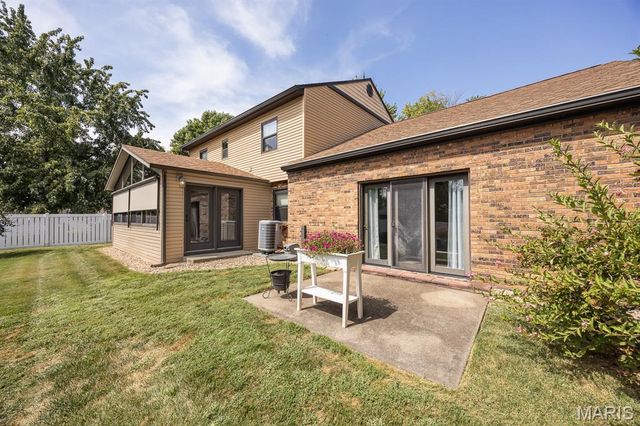 328 Veach Drive, Fairview Heights, IL 62208
