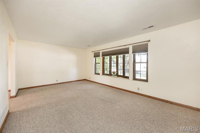 328 Veach Drive, Fairview Heights, IL 62208