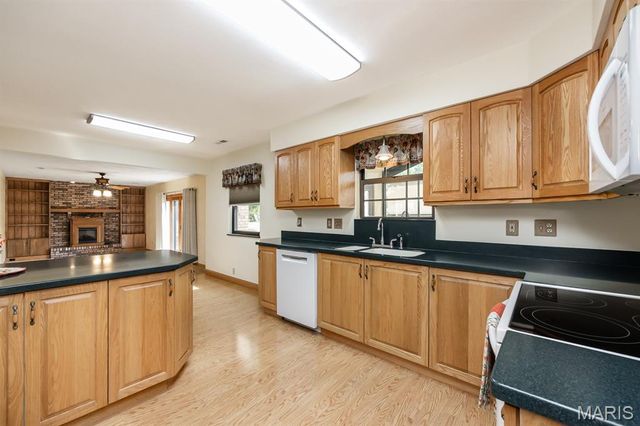 328 Veach Drive, Fairview Heights, IL 62208