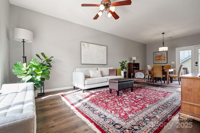 115 E Decatur Avenue, Mooresville, NC 28117