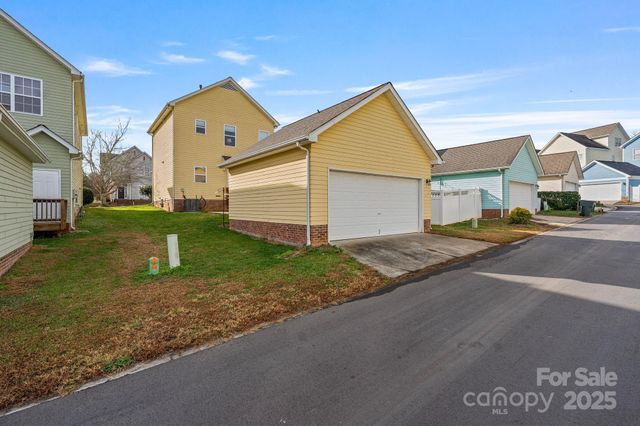 115 E Decatur Avenue, Mooresville, NC 28117