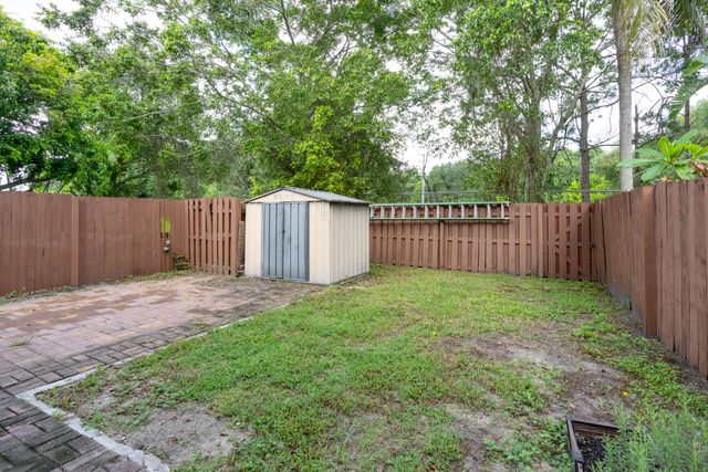 6131 NW 34th Way, Fort Lauderdale, FL 33309
