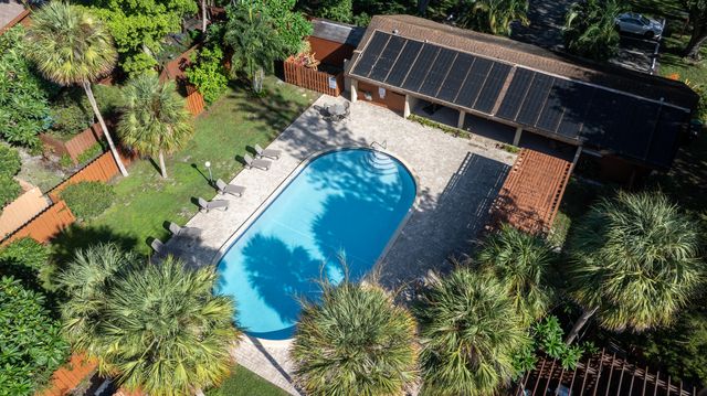 6131 NW 34th Way, Fort Lauderdale, FL 33309