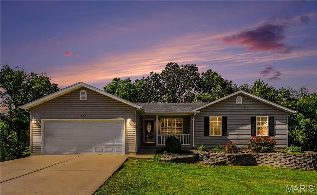 629 Locust Street, Festus, MO 63028
