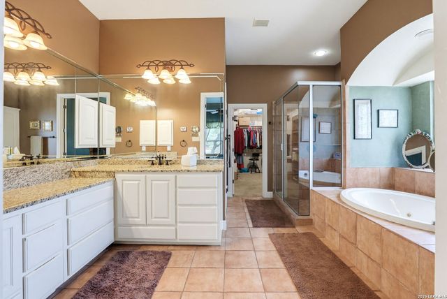 314 Las Tablas, Helotes, TX 78023