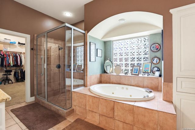 314 Las Tablas, Helotes, TX 78023