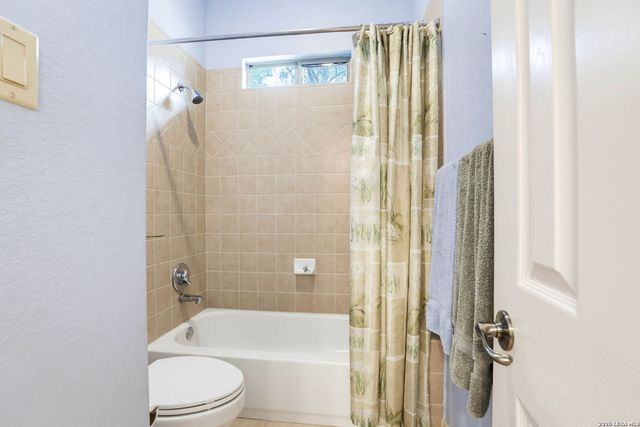 314 Las Tablas, Helotes, TX 78023