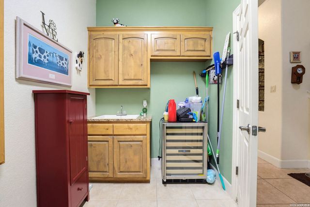 314 Las Tablas, Helotes, TX 78023