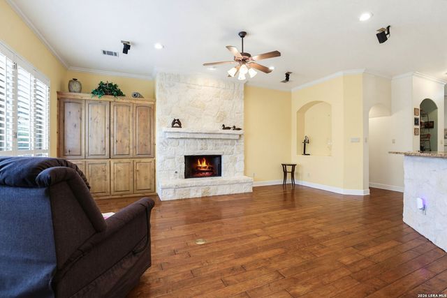 314 Las Tablas, Helotes, TX 78023