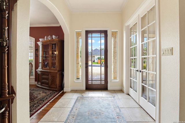 314 Las Tablas, Helotes, TX 78023