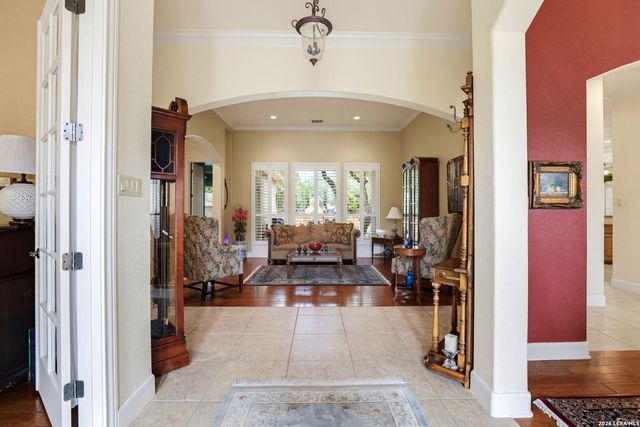 314 Las Tablas, Helotes, TX 78023