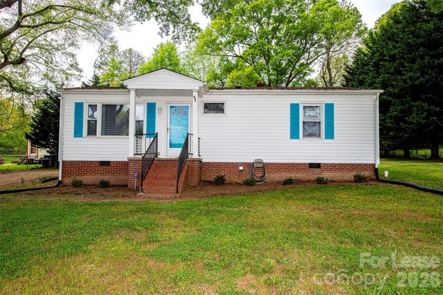 2711 Springbrook Circle, Gastonia, NC 28052