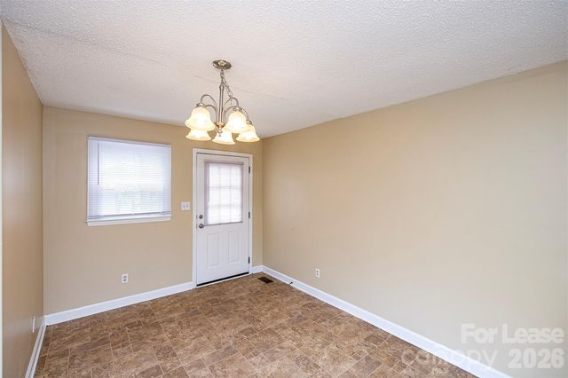 2711 Springbrook Circle, Gastonia, NC 28052