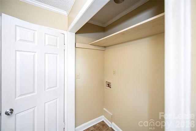2711 Springbrook Circle, Gastonia, NC 28052