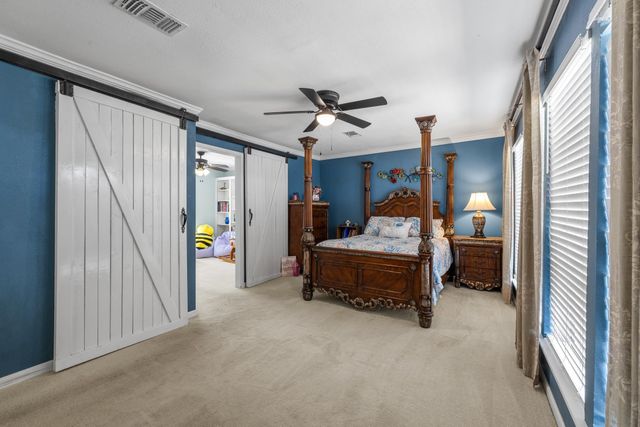 2120 W Lake, Gladewater, TX 75647