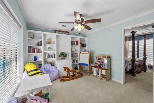 2120 W Lake, Gladewater, TX 75647