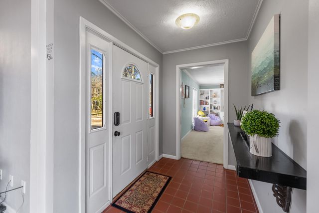 2120 W Lake, Gladewater, TX 75647