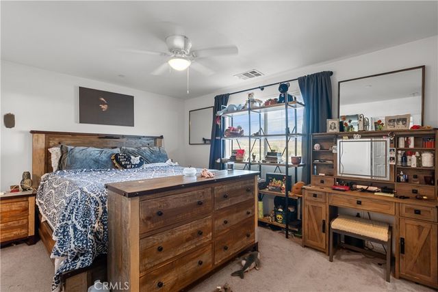 26142 Gravett Place, Saugus, CA 91350