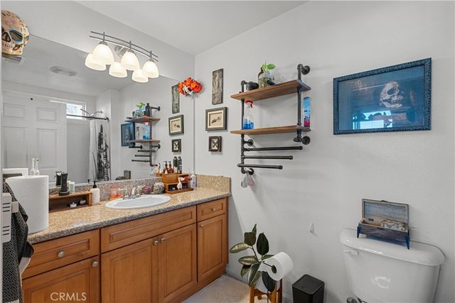 26142 Gravett Place, Saugus, CA 91350