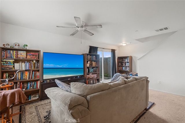 26142 Gravett Place, Saugus, CA 91350