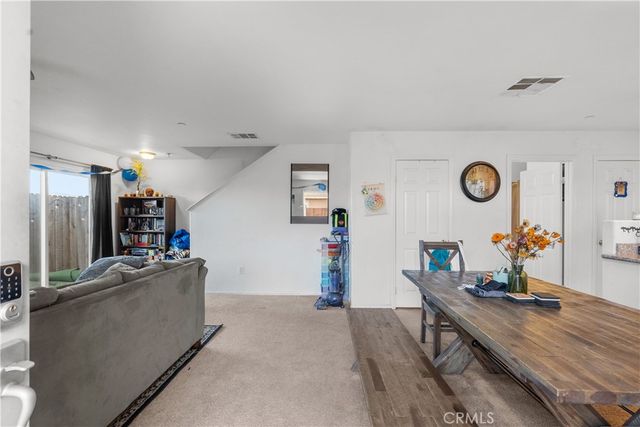 26142 Gravett Place, Saugus, CA 91350