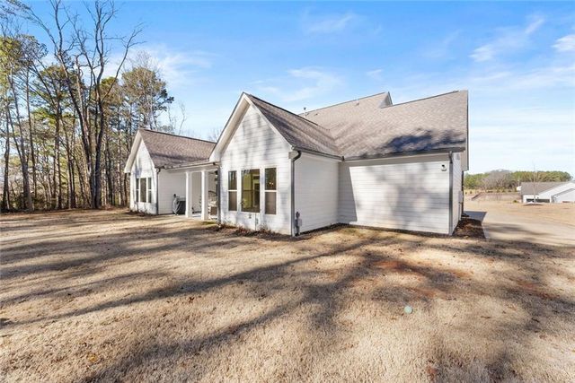 84 Martha Ann Avenue, Winder, GA 30680