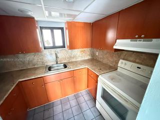 5 Olive Drive 13, Hialeah, FL 33010
