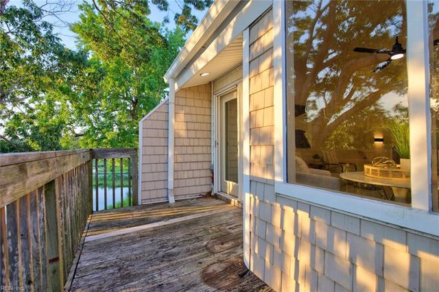 100 Pinewood Rd Apt 329, Virginia Beach, VA 23451
